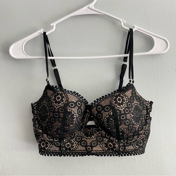 Like new black lazy aerie bra in size 32D - Picture 5 of 9
